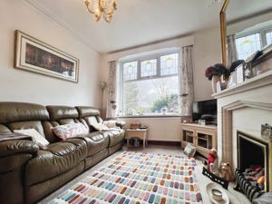 Lounge- click for photo gallery